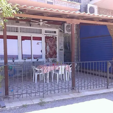 Holiday home Gatos Skala Marion